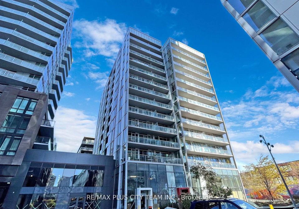 25-baseball-place-toronto-toronto-ontario-e13732036