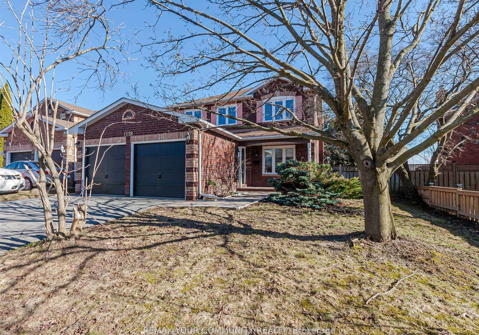 1138-thimbleberry-circle-oshawa-ontario-e13732290