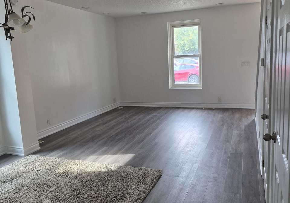 13-brock-street-e-oshawa-ontario-e13732830