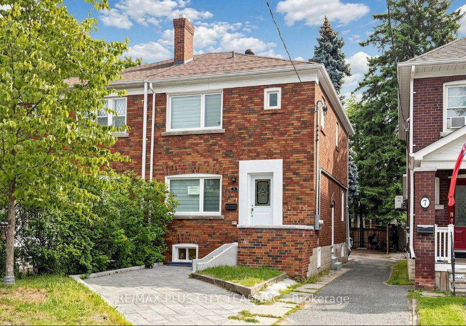 9-lesmount-avenue-toronto-east-york-ontario-e13733282