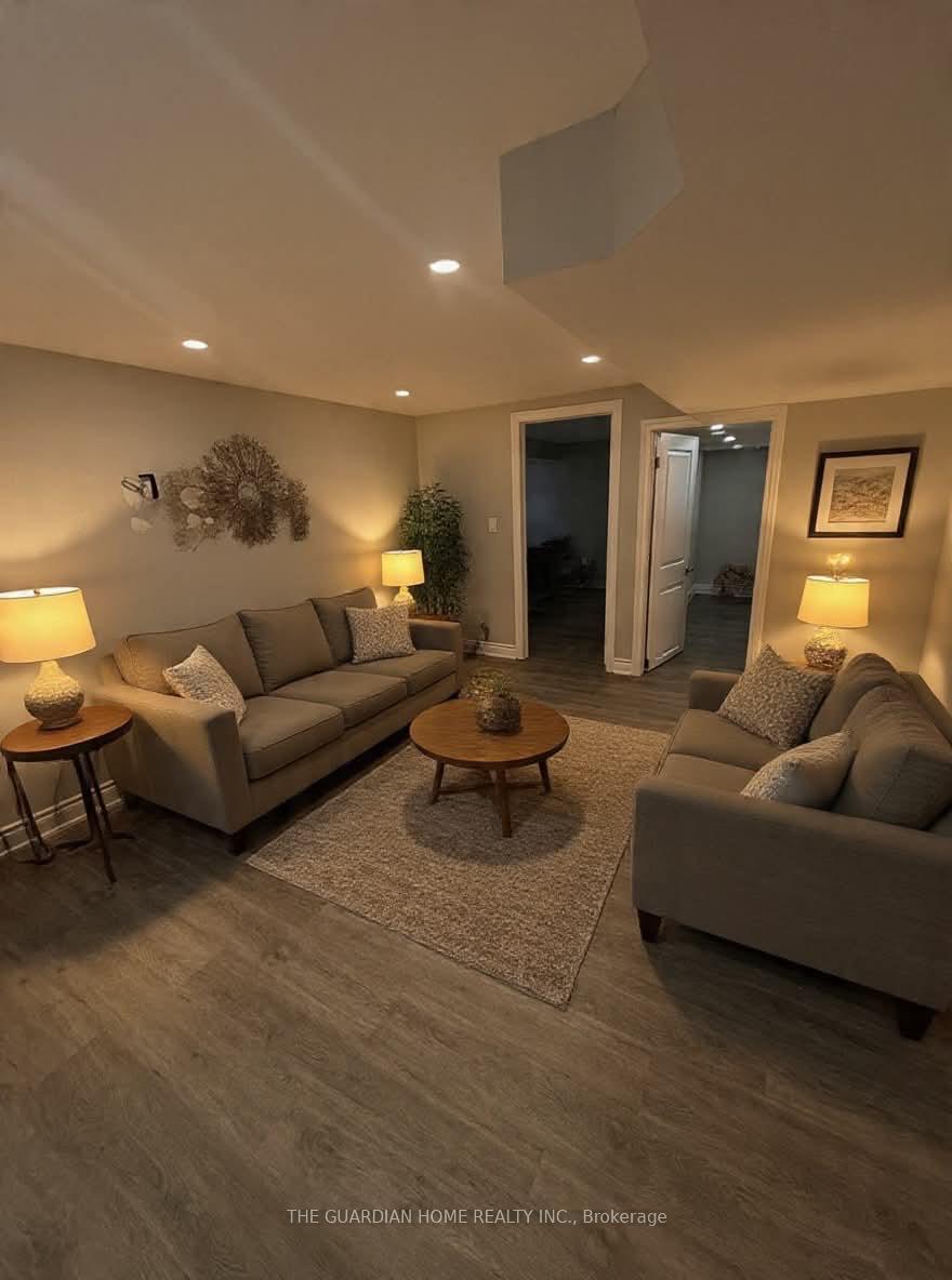 117-sleepy-hollow-place-whitby-ontario-e13734074
