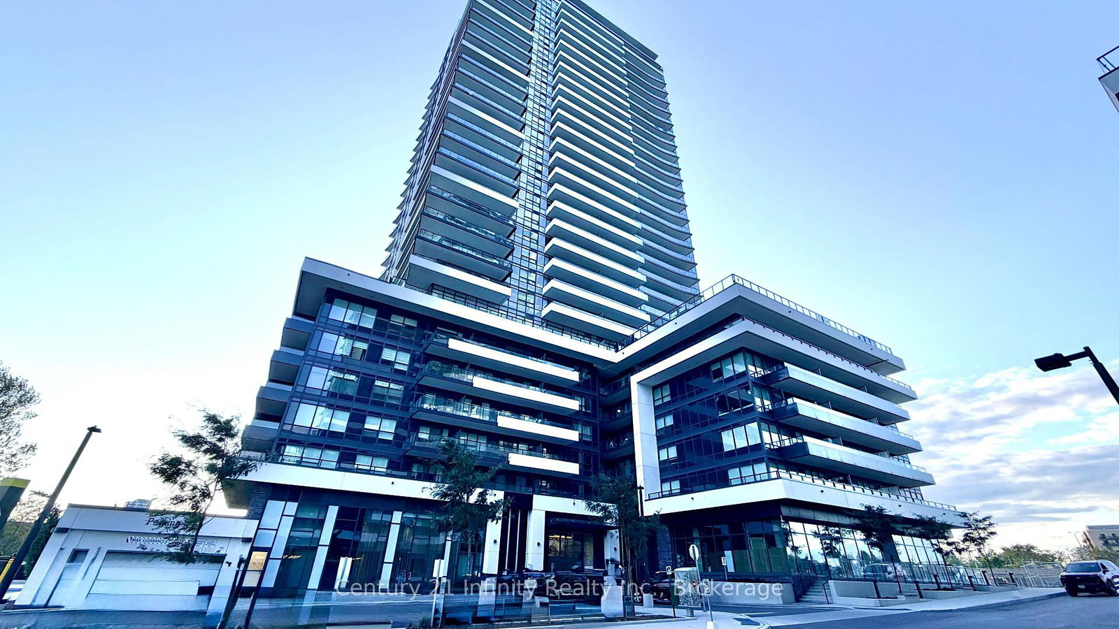 1435-celebration-drive-pickering-ontario-e13734114