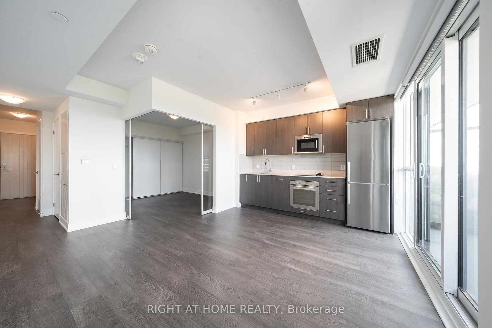2550-simcoe-street-n-oshawa-ontario-e13734358