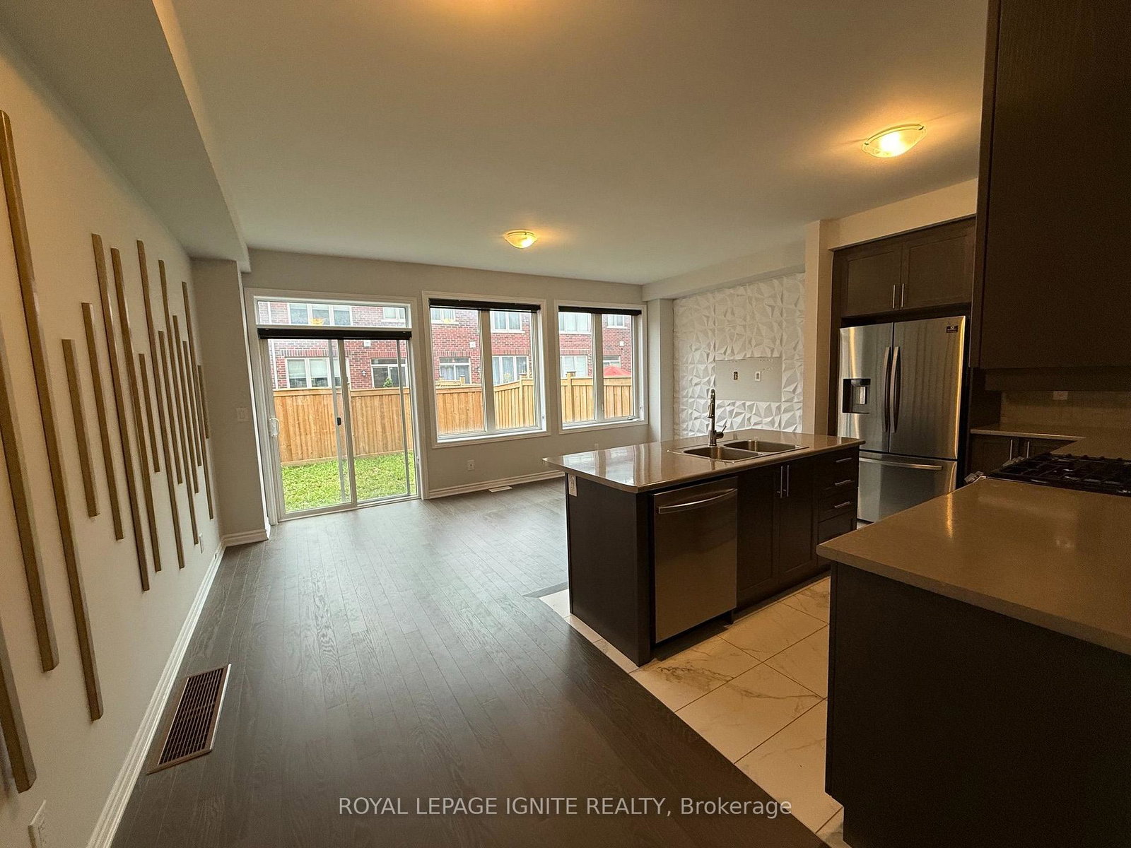 25-sutcliffe-drive-whitby-ontario-e13734472