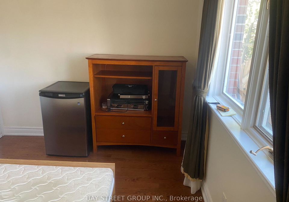 19-dunsfold-drive-toronto-scarborough-ontario-e13734760