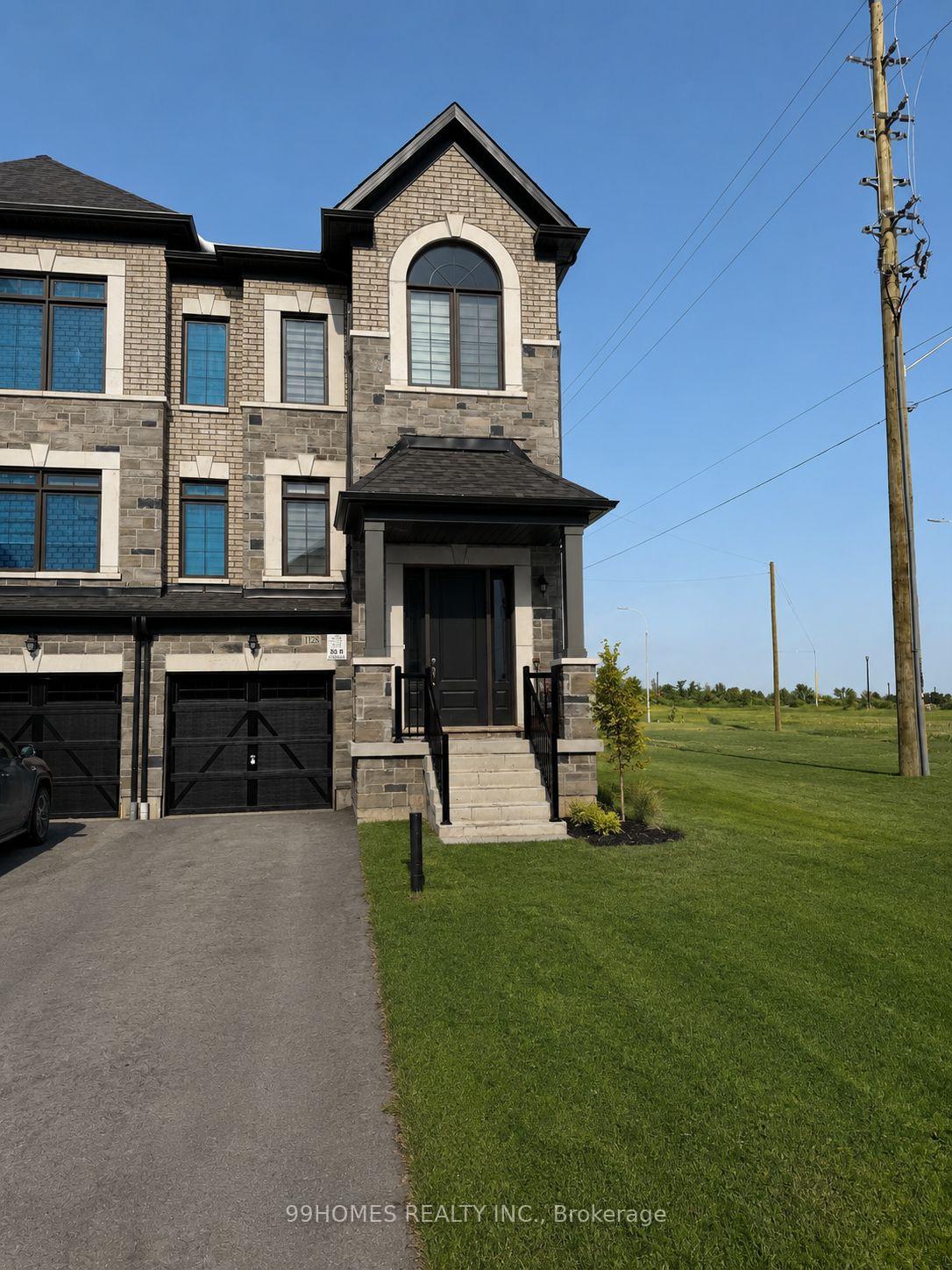 1128-pisces-trail-pickering-ontario-e13735378