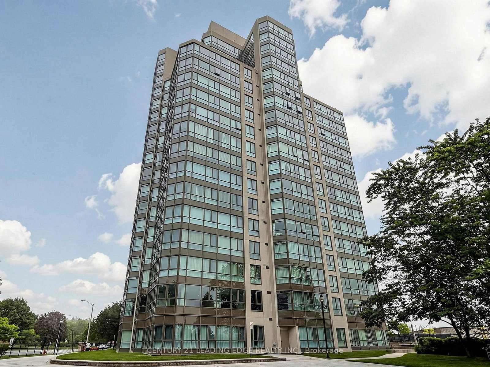 3231-eglinton-avenue-e-toronto-scarborough-ontario-e13735900