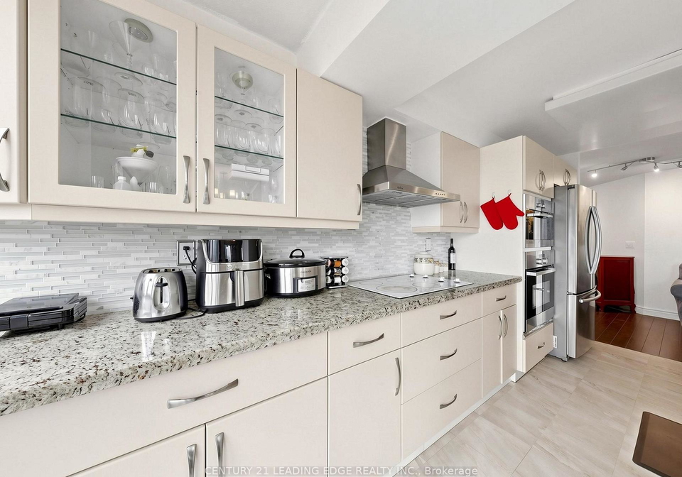 3231-eglinton-avenue-e-toronto-scarborough-ontario-e13735900