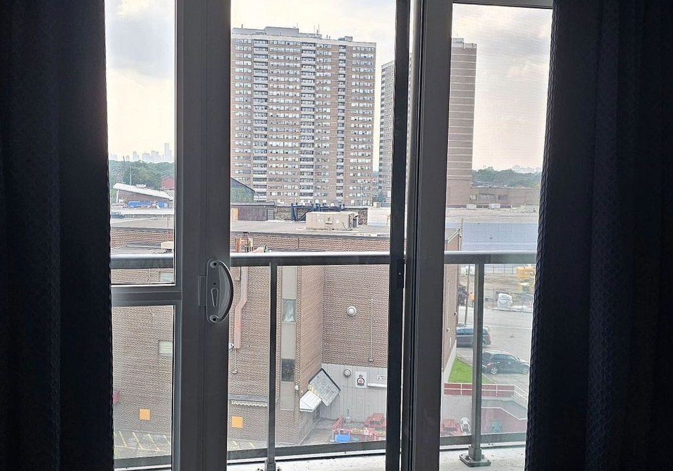 8-trent-avenue-toronto-toronto-ontario-e13736174
