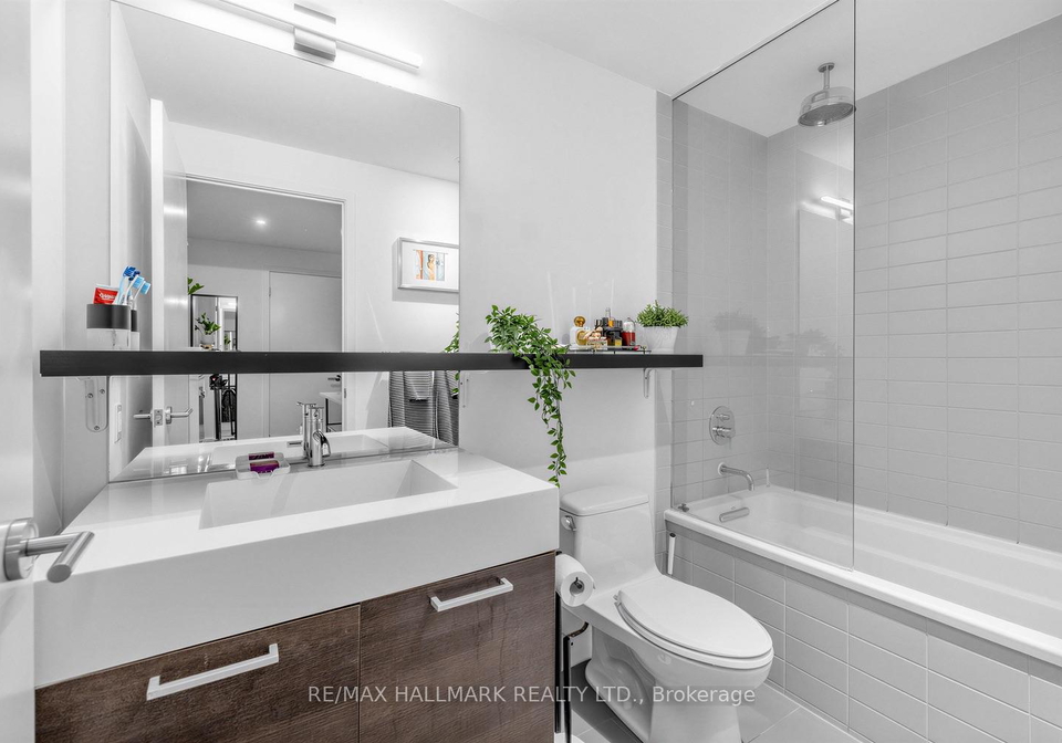 90-broadview-avenue-toronto-toronto-ontario-e13736492