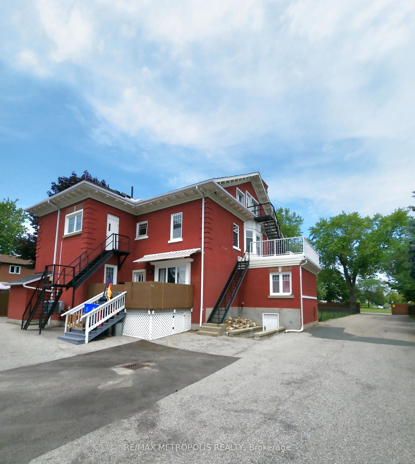 1110-simcoe-street-s-oshawa-ontario-e13736622