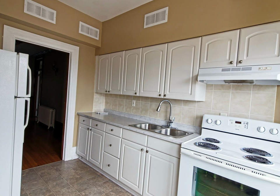 1110-simcoe-street-s-oshawa-ontario-e13736622