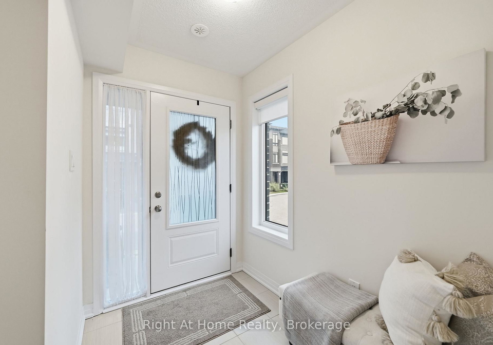 52-emmas-way-whitby-ontario-e13736962
