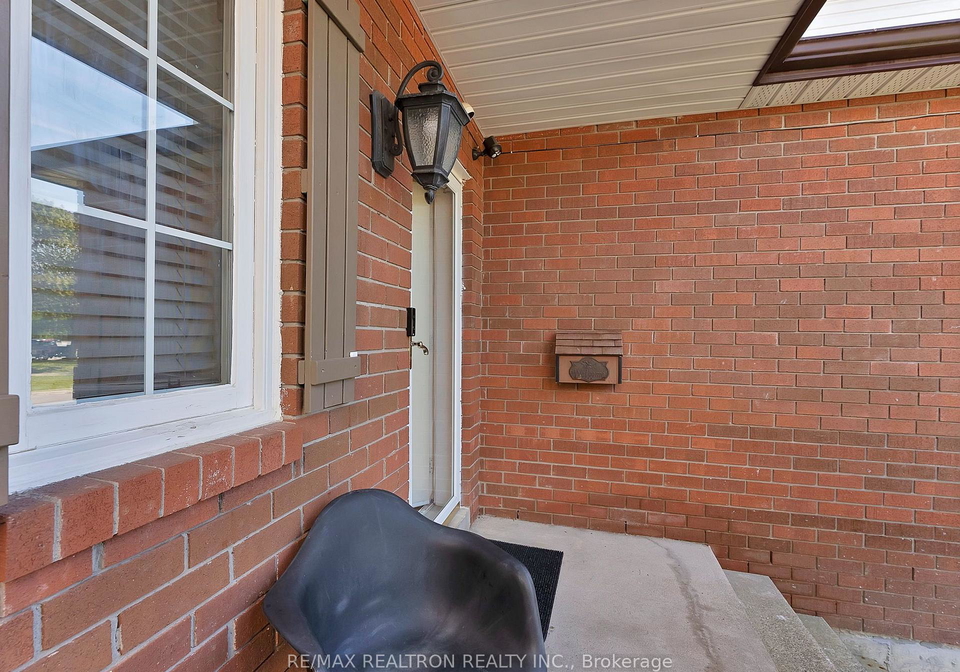 83-crawforth-street-whitby-ontario-e13736984