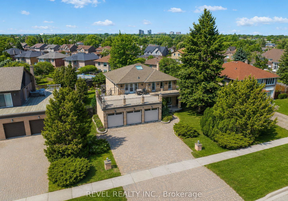 88-lake-driveway-w-ajax-ontario-e13737236