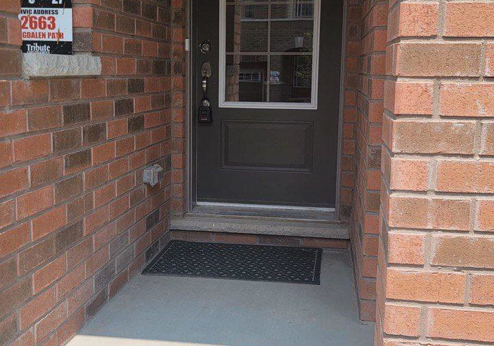 2663-magdalen-path-oshawa-ontario-e13737436