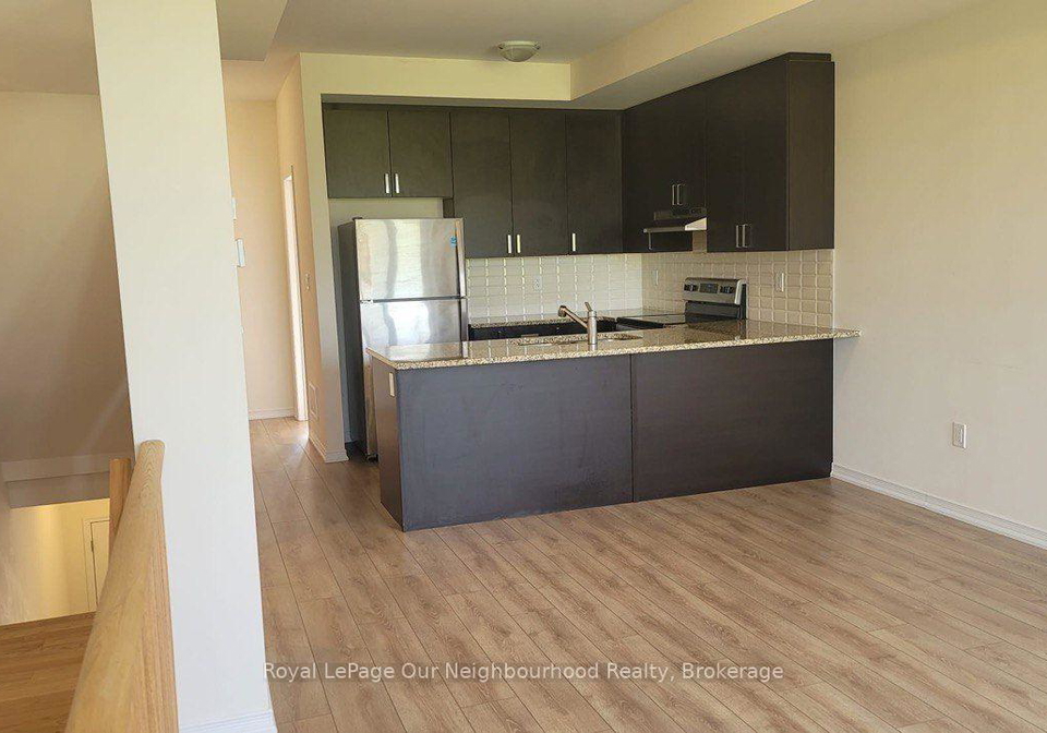2663-magdalen-path-oshawa-ontario-e13737436