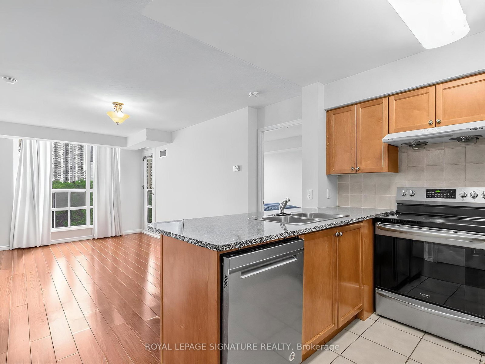 68-grangeway-avenue-toronto-scarborough-ontario-e13737580