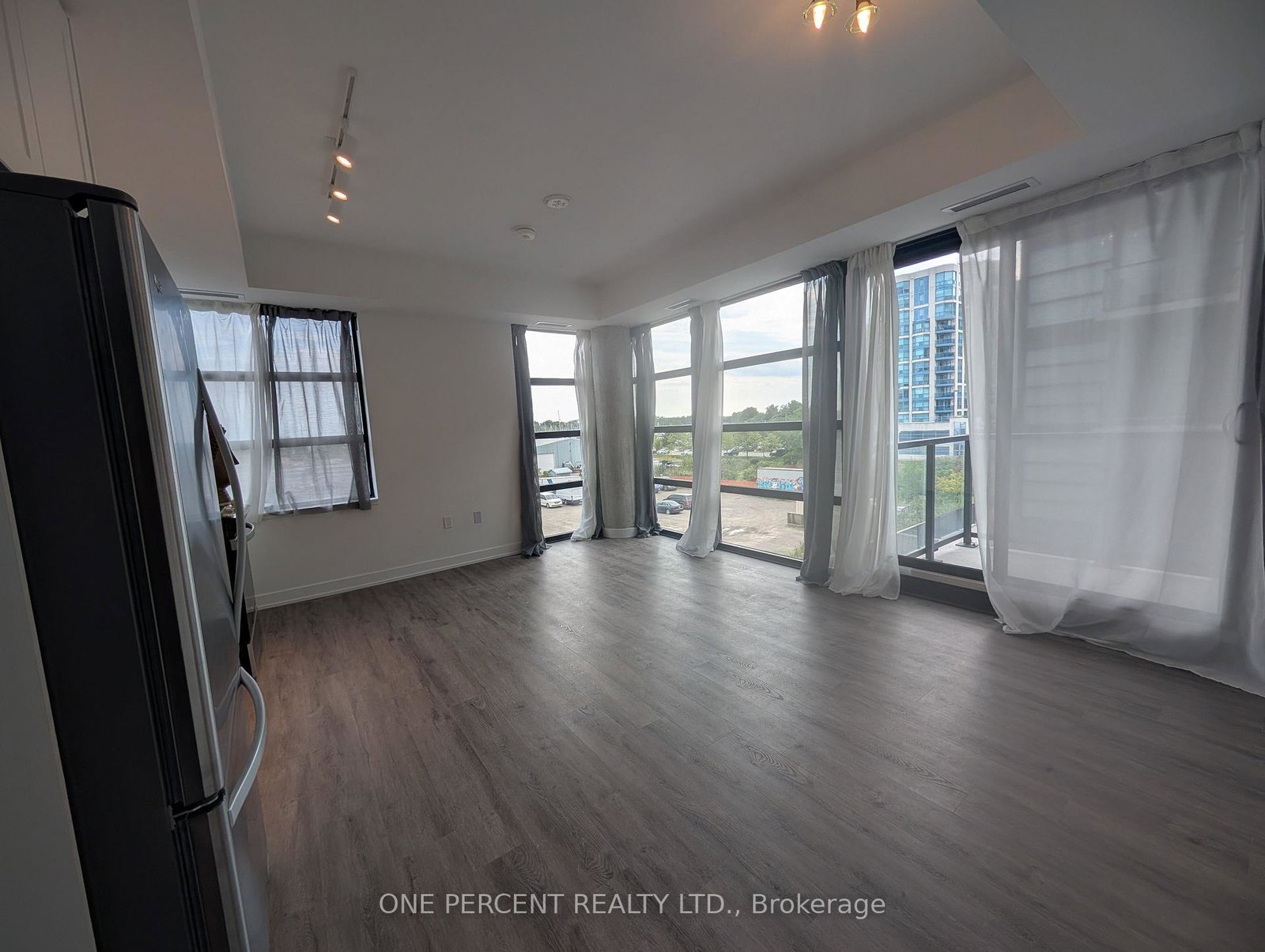 1614-charles-street-whitby-ontario-e13737628