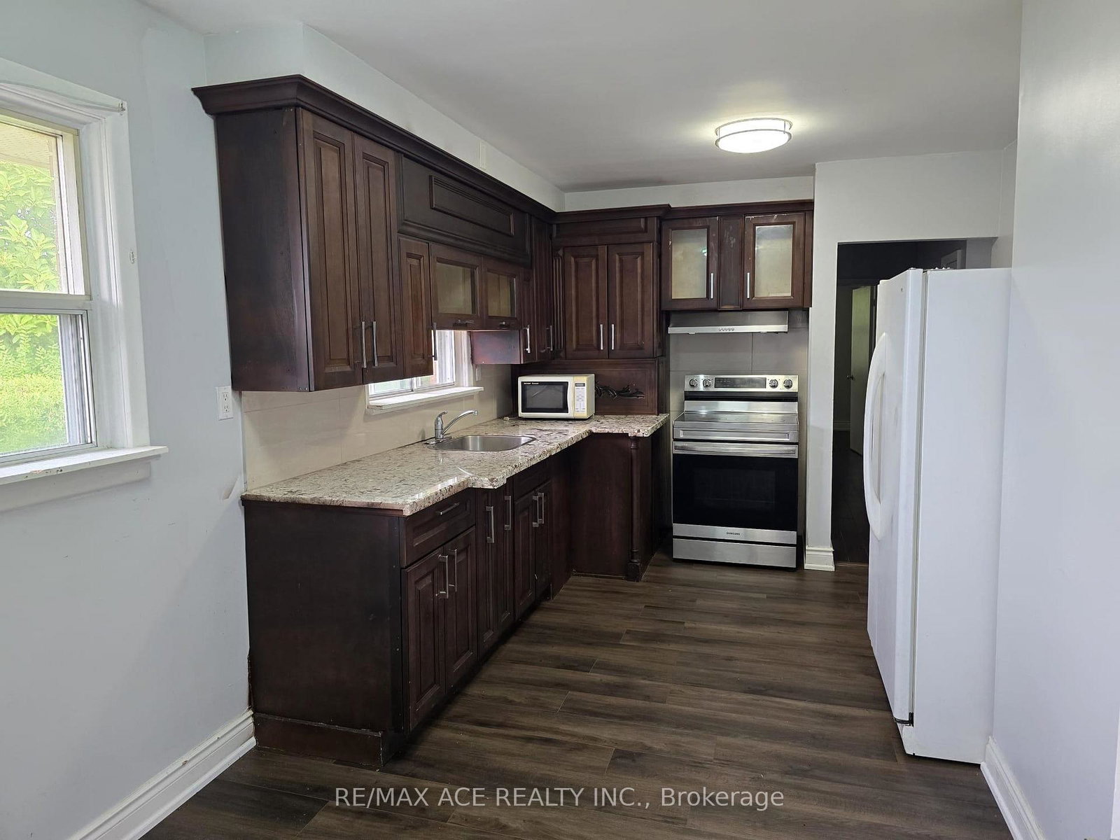 55-brenda-crescent-toronto-scarborough-ontario-e13737776
