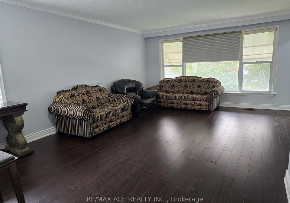 55-brenda-crescent-toronto-scarborough-ontario-e13737776