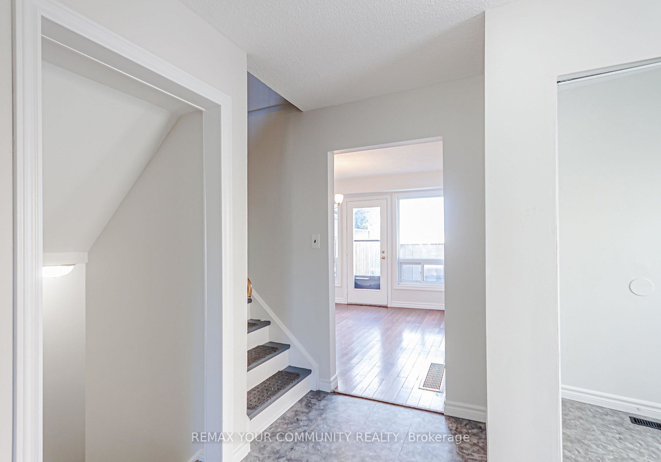 1319-fenelon-crescent-oshawa-ontario-e13737810