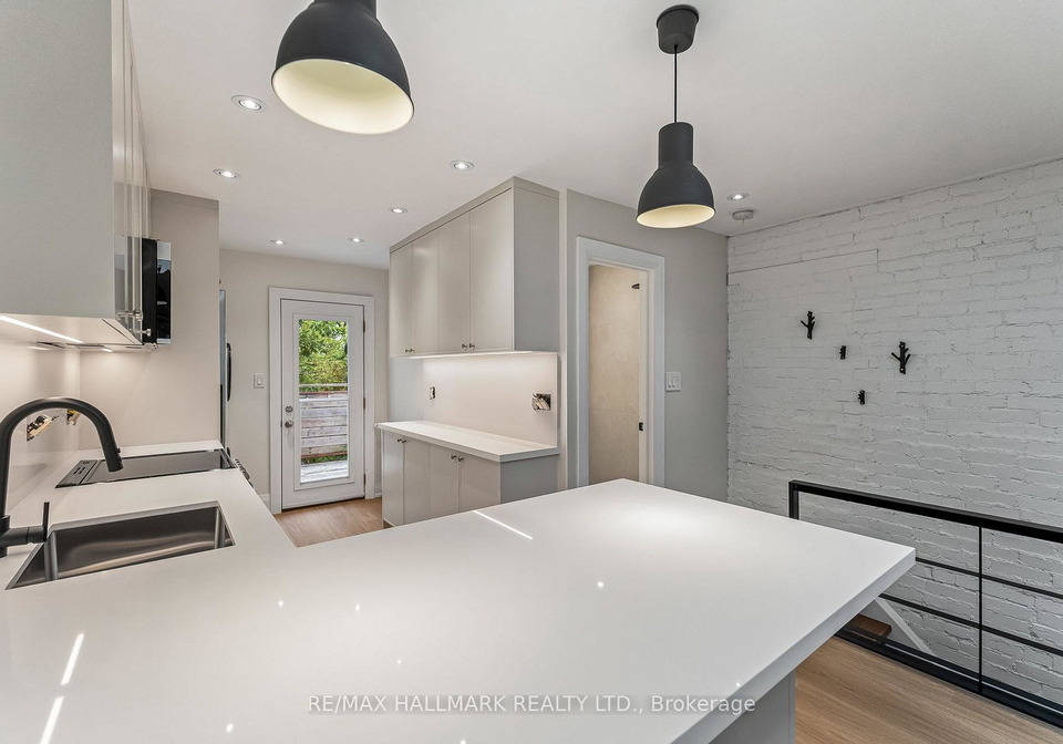 229-kingston-road-toronto-toronto-ontario-e13738008
