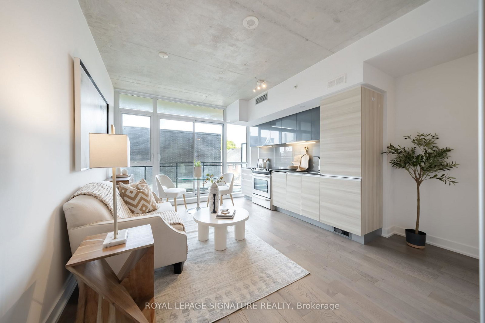 1190-dundas-street-e-toronto-toronto-ontario-e13738164