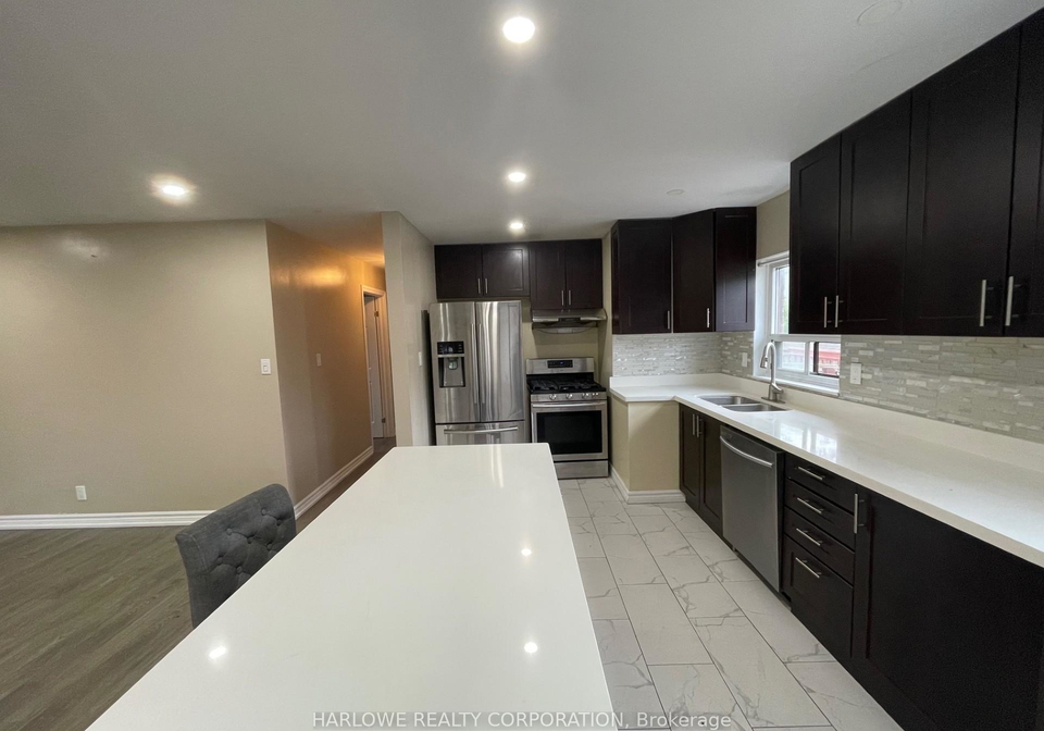 909-reytan-boulevard-pickering-ontario-e13738368