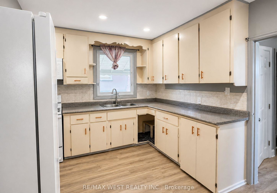 875-ritson-road-s-oshawa-ontario-e13738688