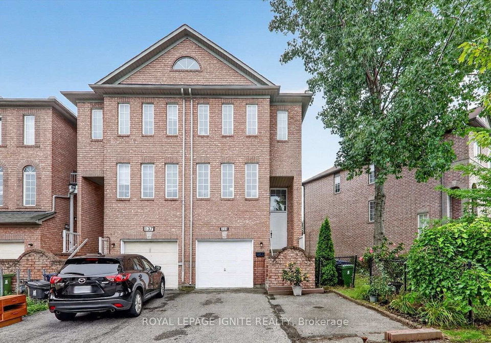 135-conn-smythe-drive-toronto-scarborough-ontario-e13739142
