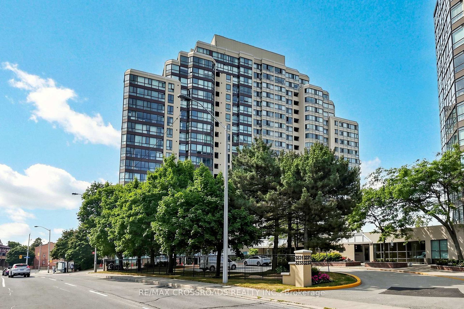 3233-eglinton-avenue-e-toronto-scarborough-ontario-e13739250