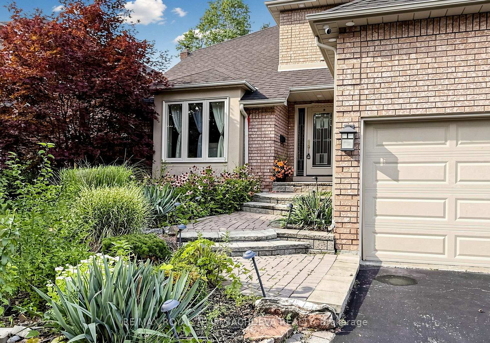 36-kennett-drive-whitby-ontario-e13739392