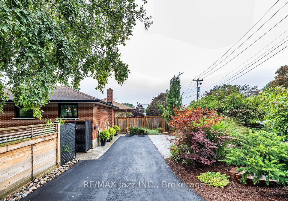1085-willowdale-avenue-oshawa-ontario-e13739968