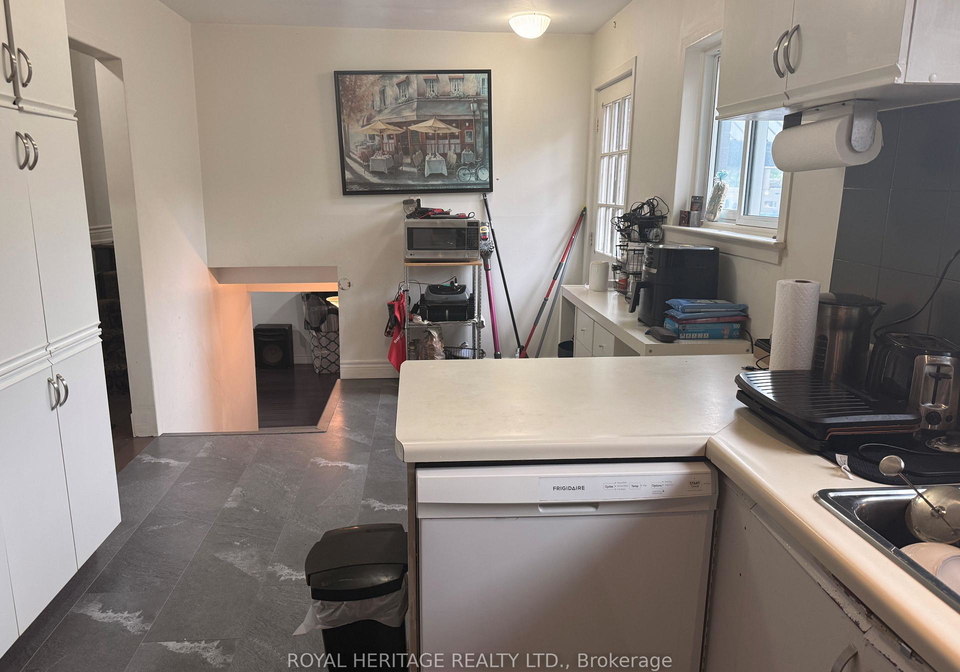 1402-fordon-avenue-pickering-ontario-e13740268