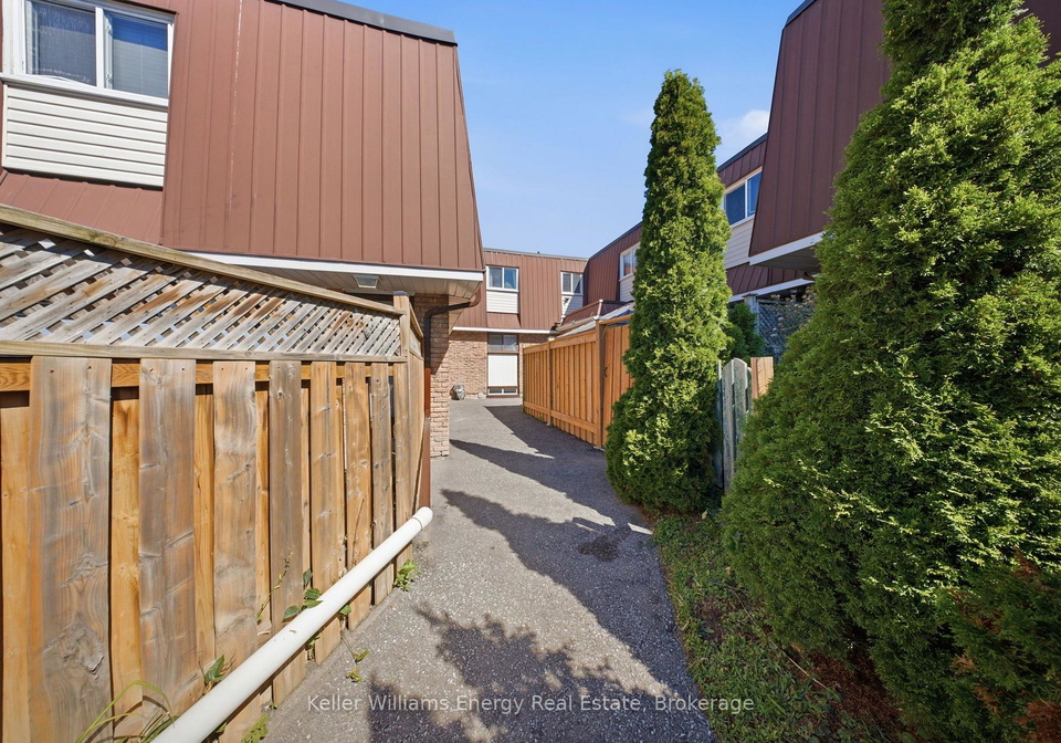 1333-mary-street-n-oshawa-ontario-e13740794