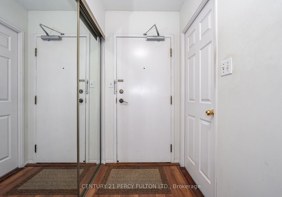 30-thunder-grove-toronto-scarborough-ontario-e13741294