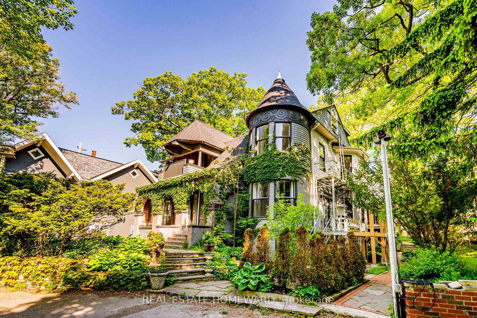 3025-queen-street-e-toronto-scarborough-ontario-e13741366