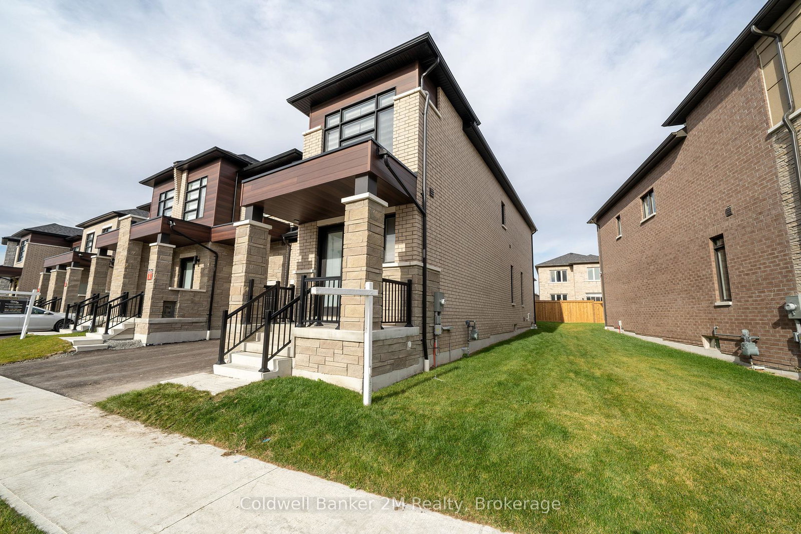 136-ogston-crescent-whitby-ontario-e13742204