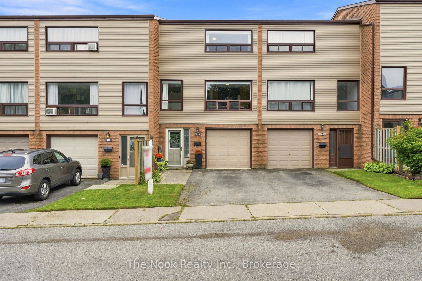 27-the-bridle-path-clarington-ontario-e13742684