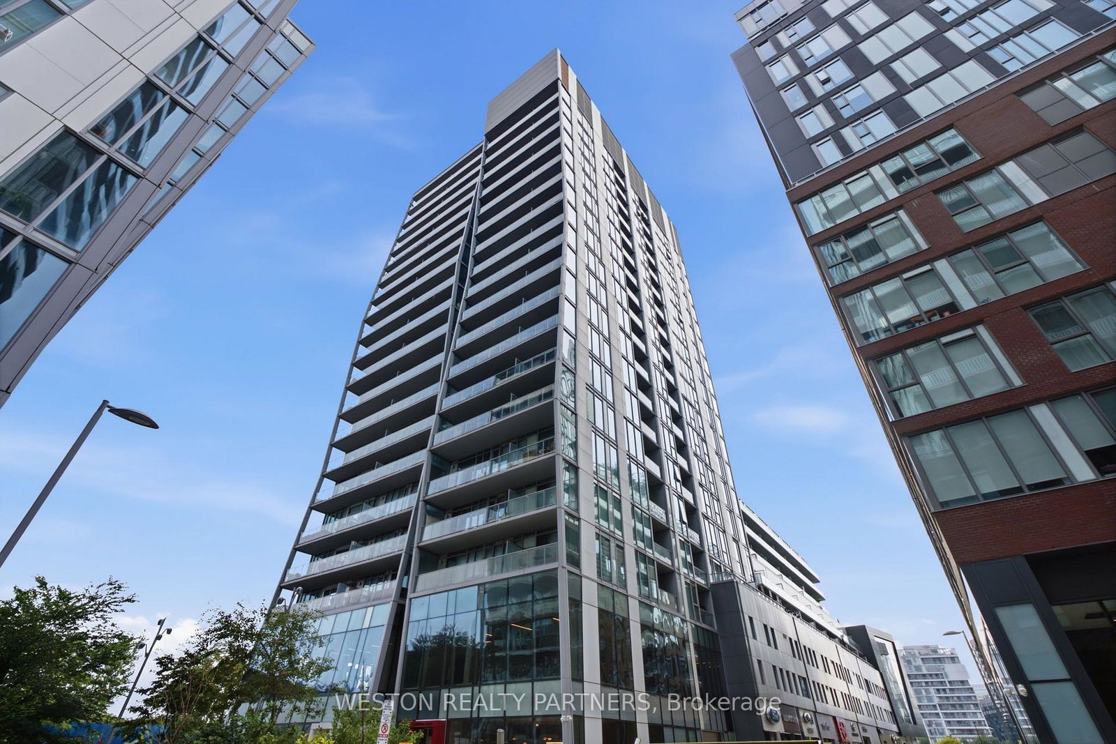 15-baseball-place-toronto-toronto-ontario-e13742816
