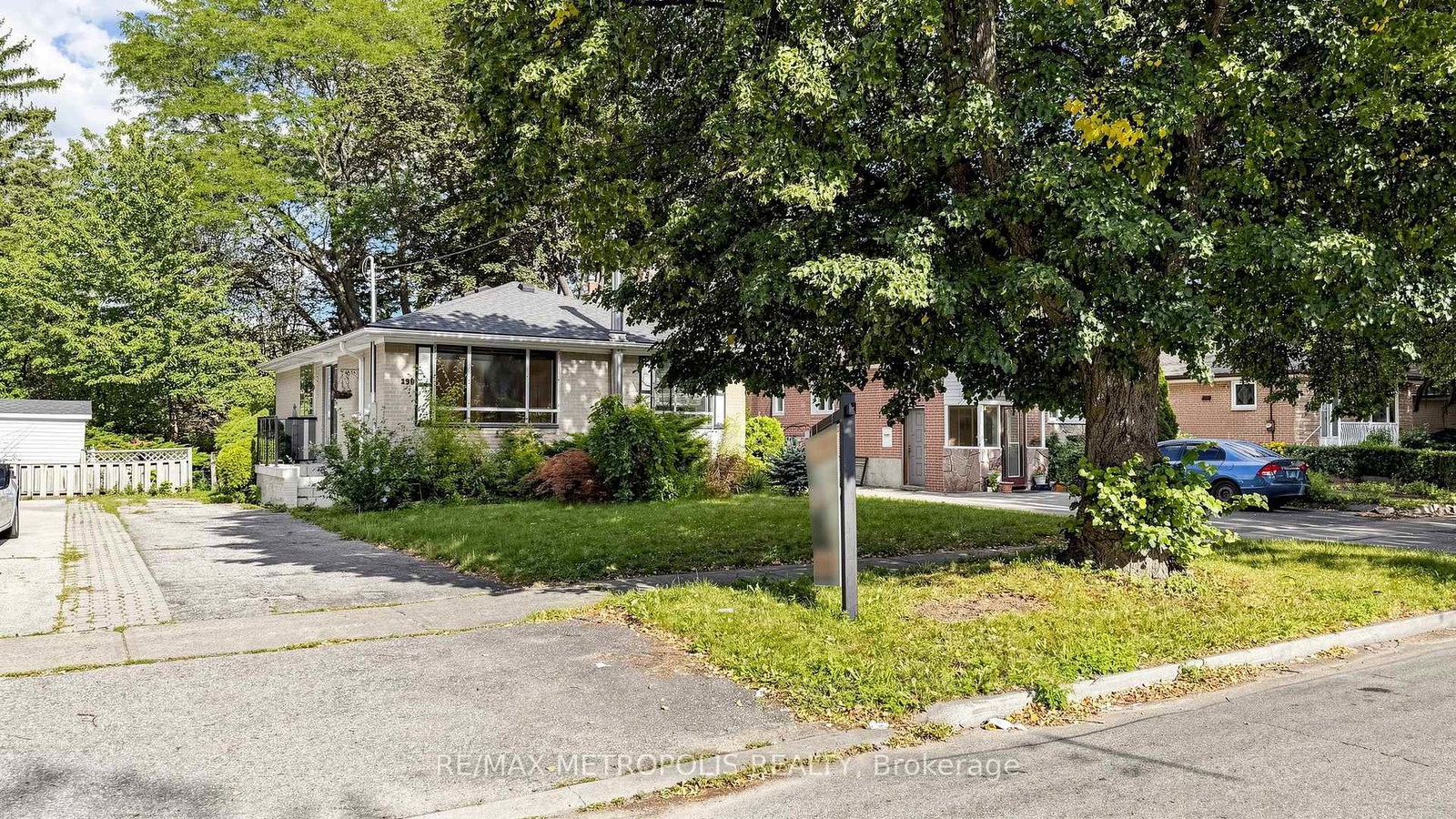 139-pandora-circle-toronto-scarborough-ontario-e13743040