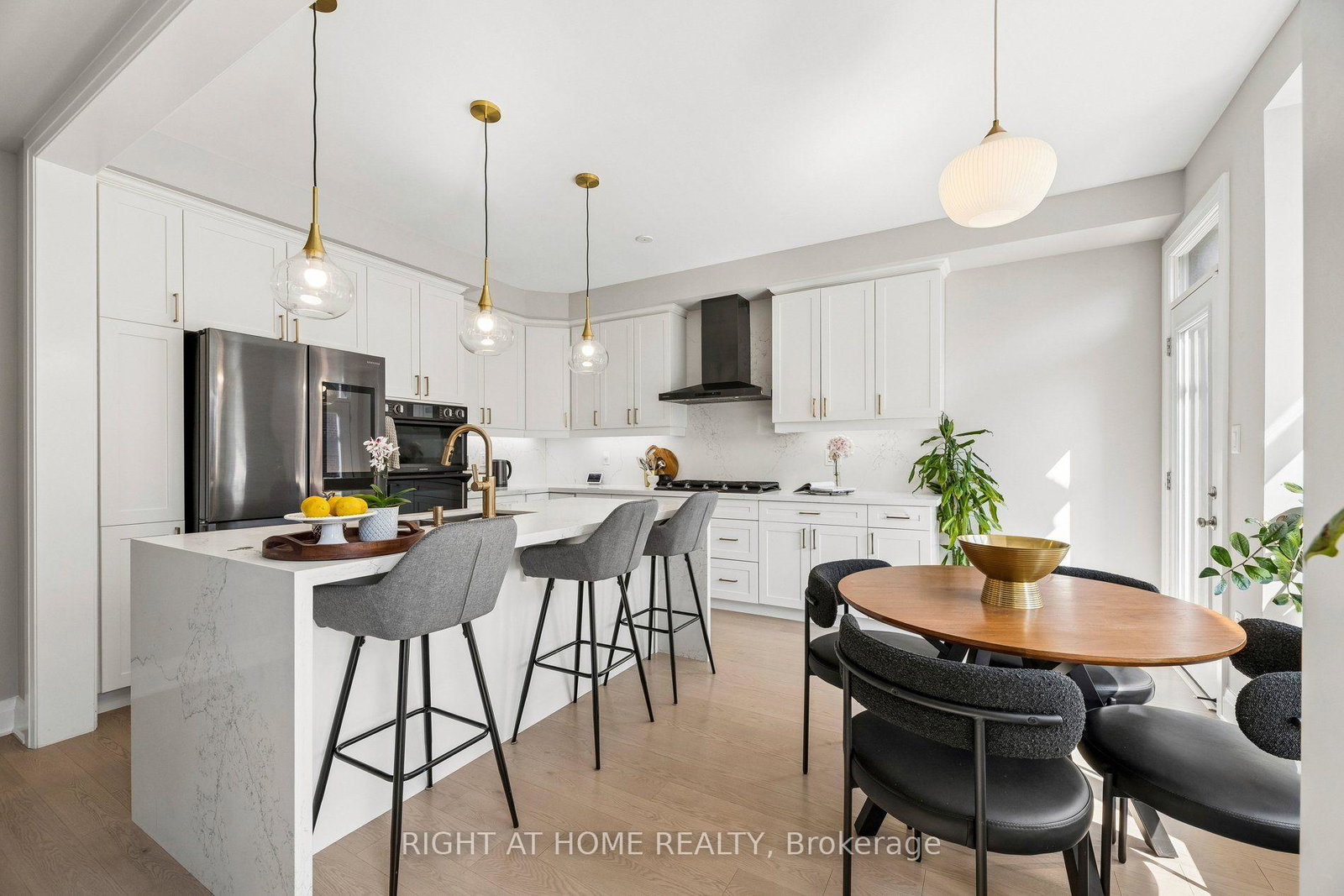2989-heartwood-lane-pickering-ontario-e13743236