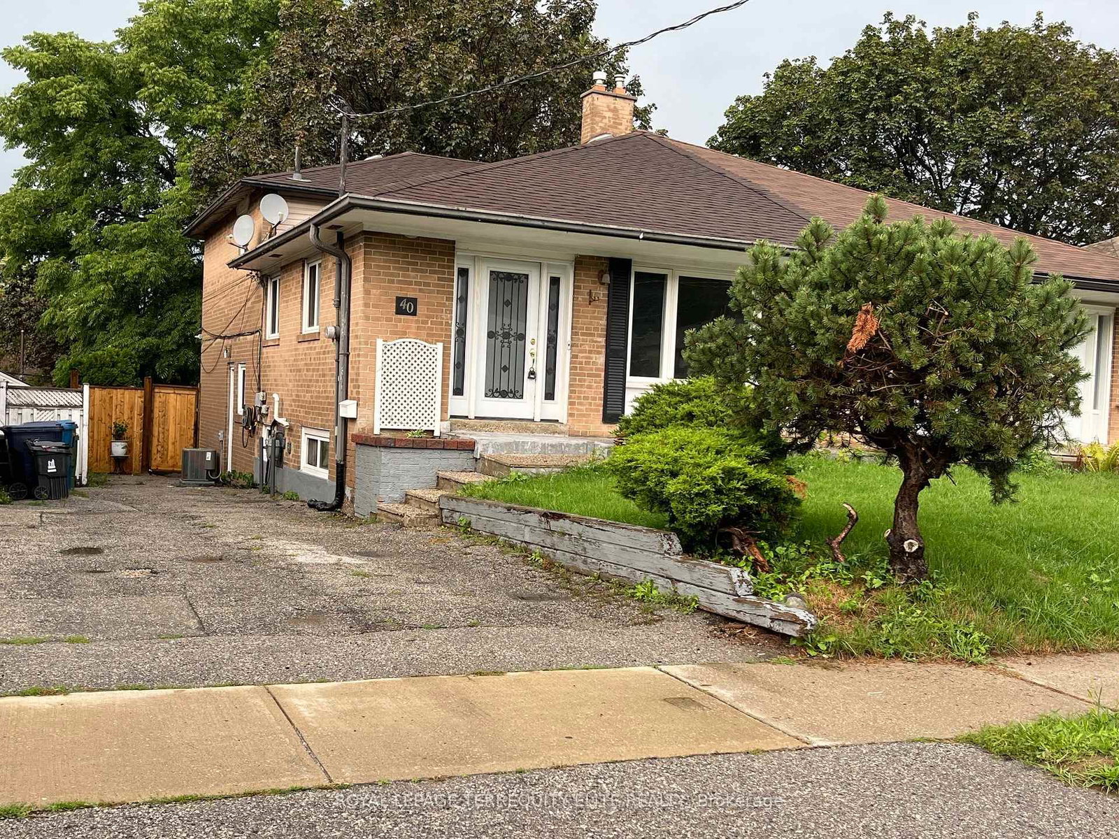 40-pender-crescent-toronto-scarborough-ontario-e13743286