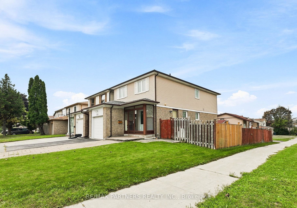 26-blue-eagle-trail-toronto-scarborough-ontario-e13743816