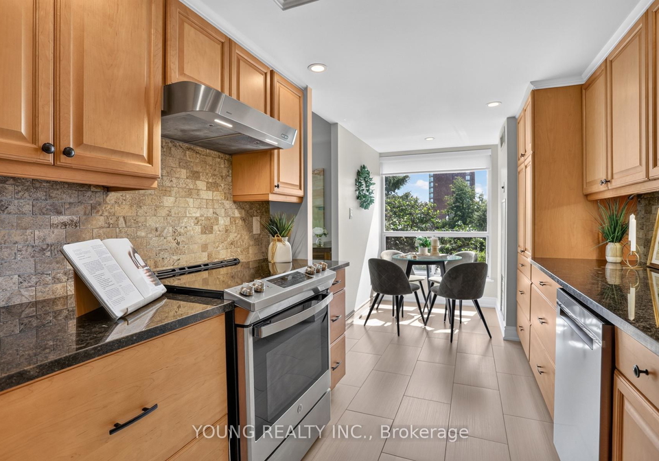 712-rossland-road-e-whitby-ontario-e13744070
