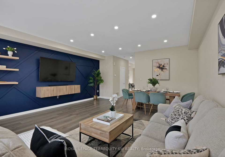 250-finch-avenue-pickering-ontario-e13744238