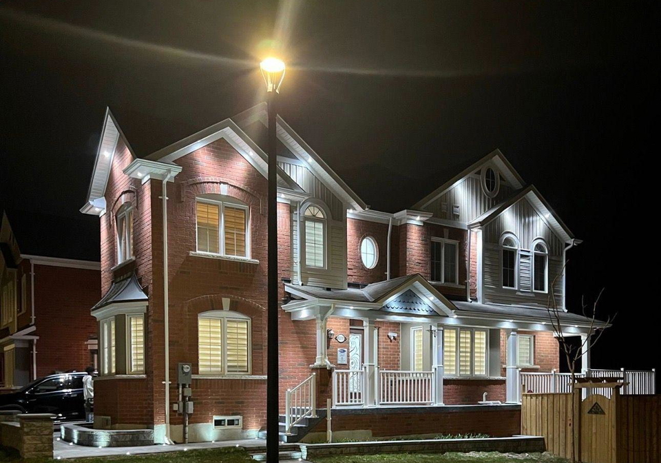 1011-cameo-street-pickering-ontario-e13744862