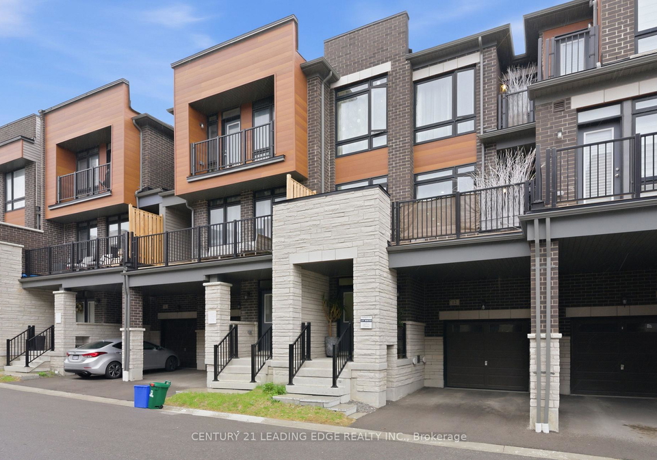 12-coppini-lane-ajax-ontario-e13745158