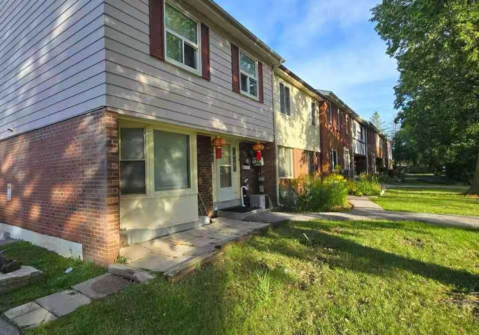 1500-sandhurst-circle-toronto-scarborough-ontario-e13745200